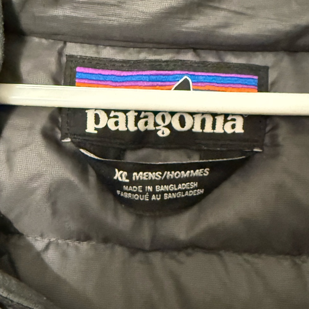 Patagonia Down Sweater Insulated Hoody - Forge Grey - Men’s XL - Picture 2 of 7